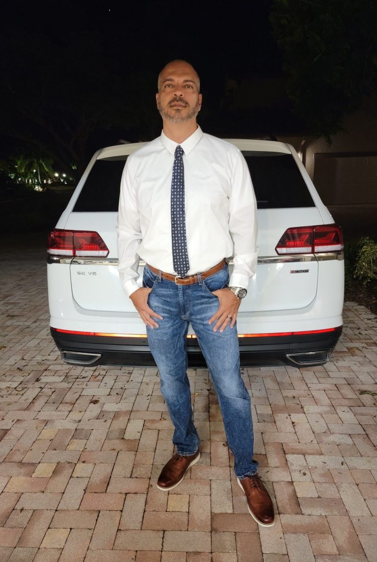 Nelson Perez, L. A. Realty Group real estate agent